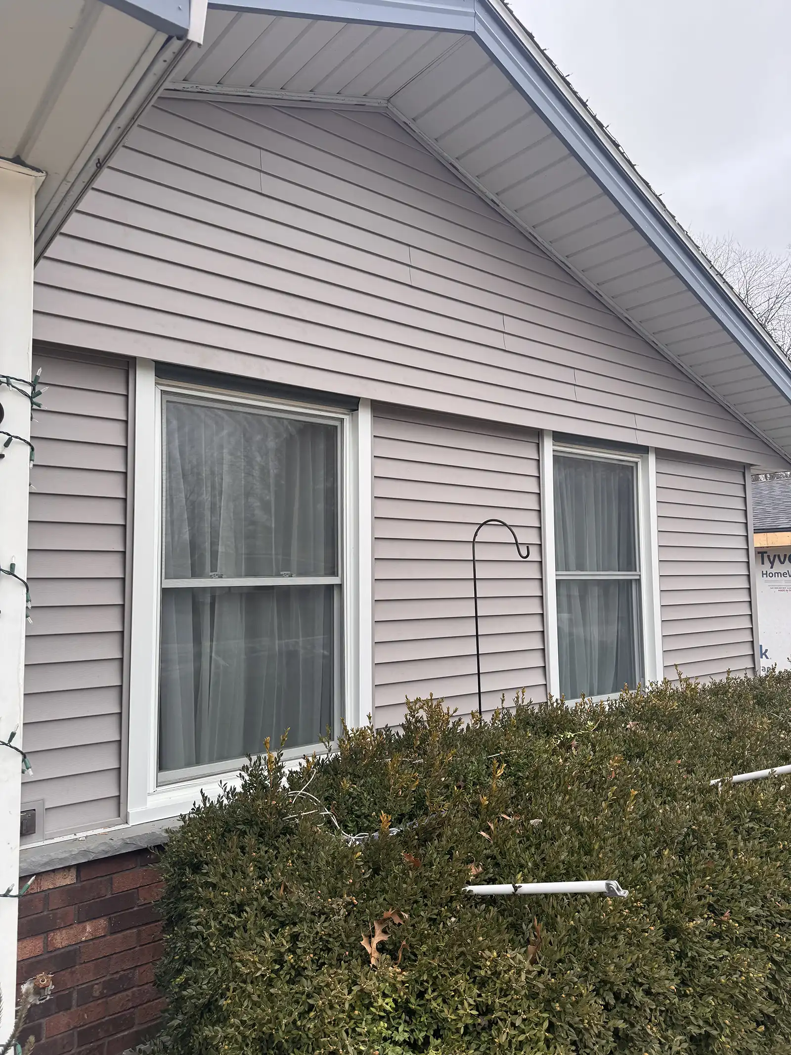 Double hung window close up