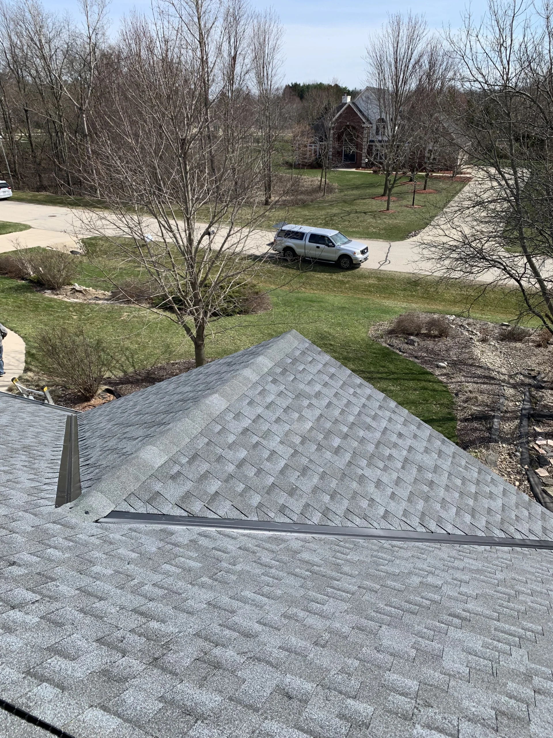 Wisconsin roofing contractors at work