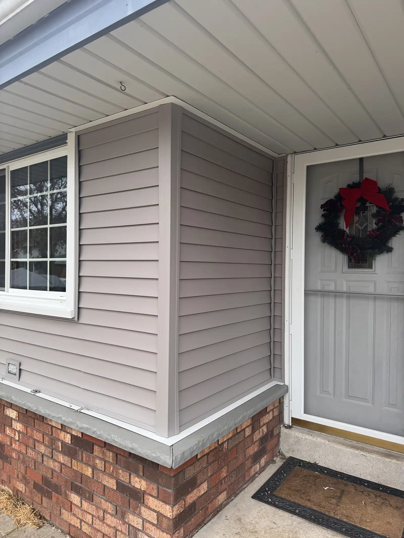 Milwaukee double hung windows