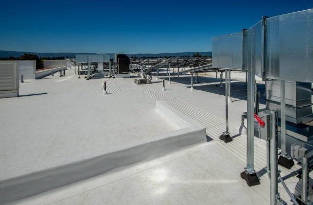 Membrane roof on a large office building